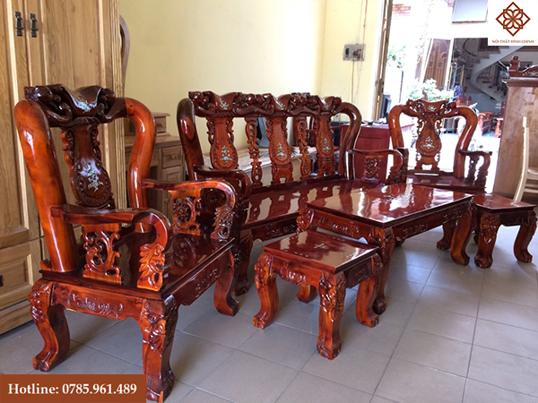 Bộ bàn ghế ăn gỗ hương gồm 8 ghế bàn nguyên khối